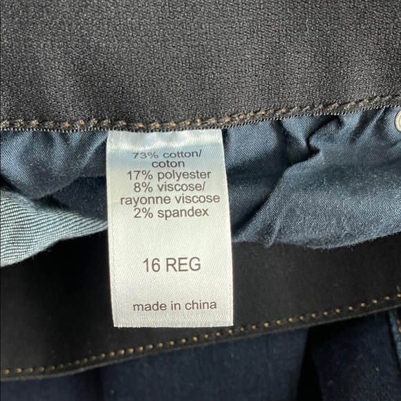 Maurices Dark Blue Skinny Jeans - Slim Tapered Fit - Picture 4 of 4